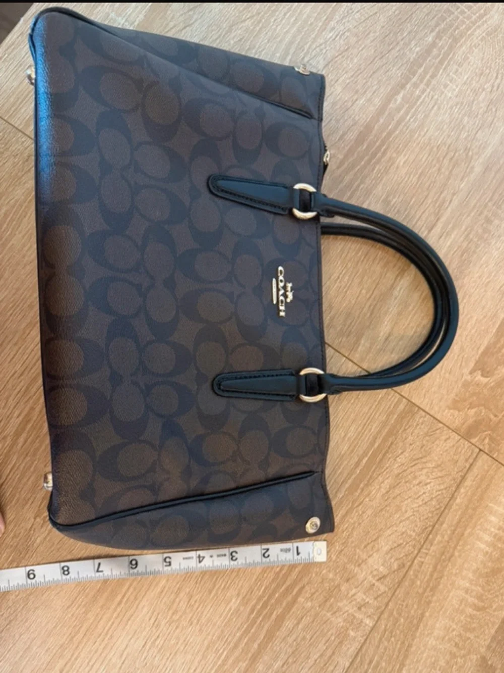 Coach Surrey Carryall Signature Satchel F67026